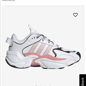 Adidas women magmur runner size 8, **BRAND NEW
